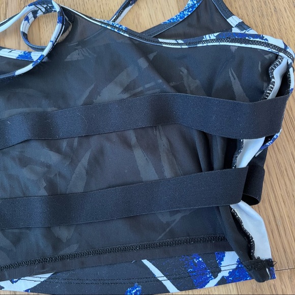 Fabletics Mesh Back Bra - Picture 7 of 8